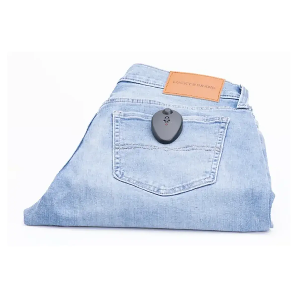 Edge-Hard-Tag-jeans-web-cropped Edge-Hard-Tag-jeans-web-cropped